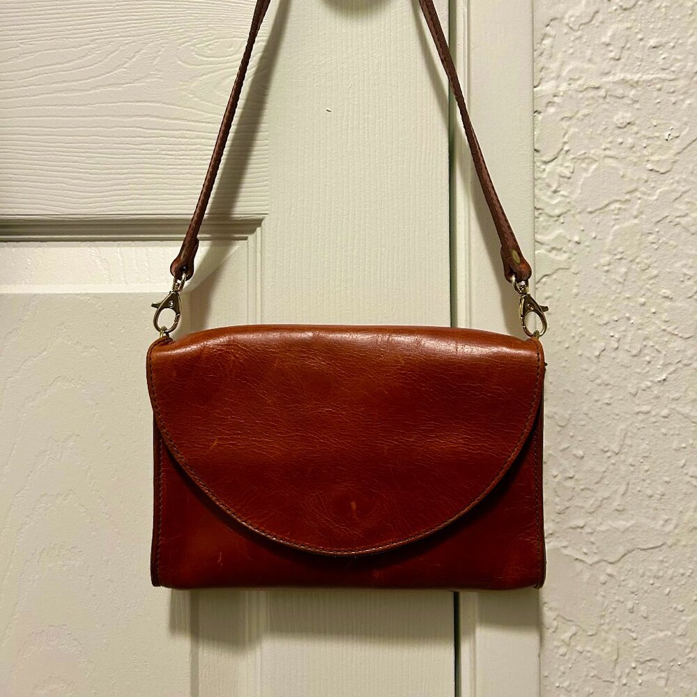 Nisolo Cleo Convertible Crossbody leather bag